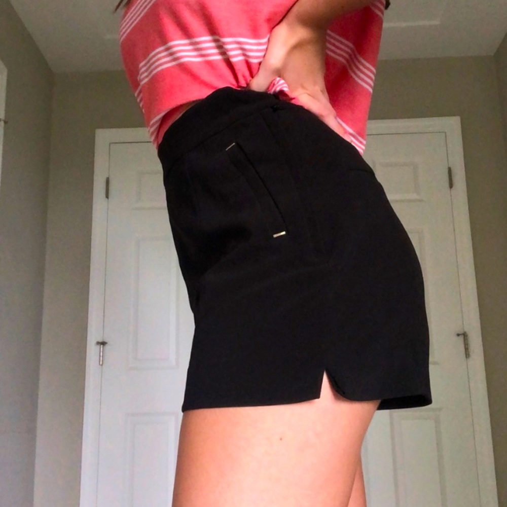 🖤 H&M high waisted shorts 🖤